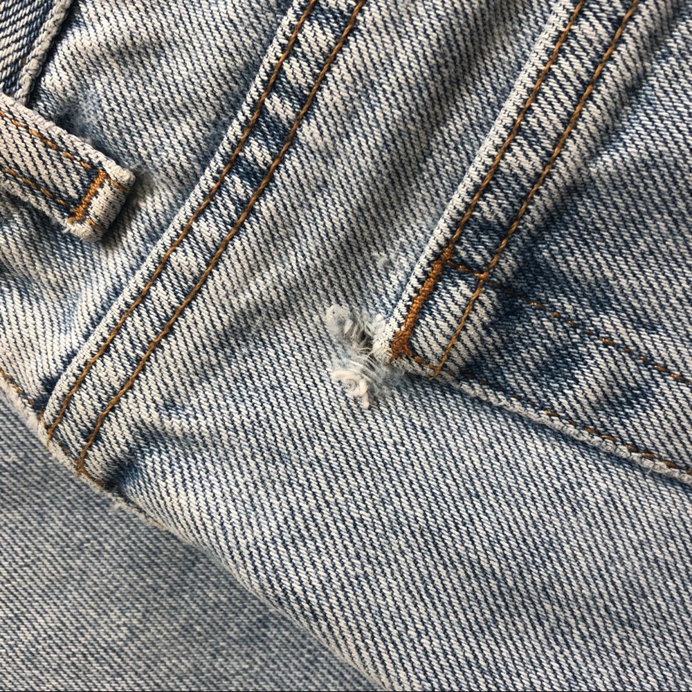 ⛔️SOLD⛔️Vintage Calvin Klein light wash highrise m - Picture 4 of 8